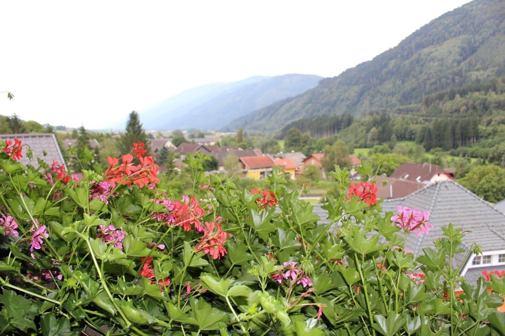 Gasthof-Hotel Winkler Mühldorf エクステリア 写真