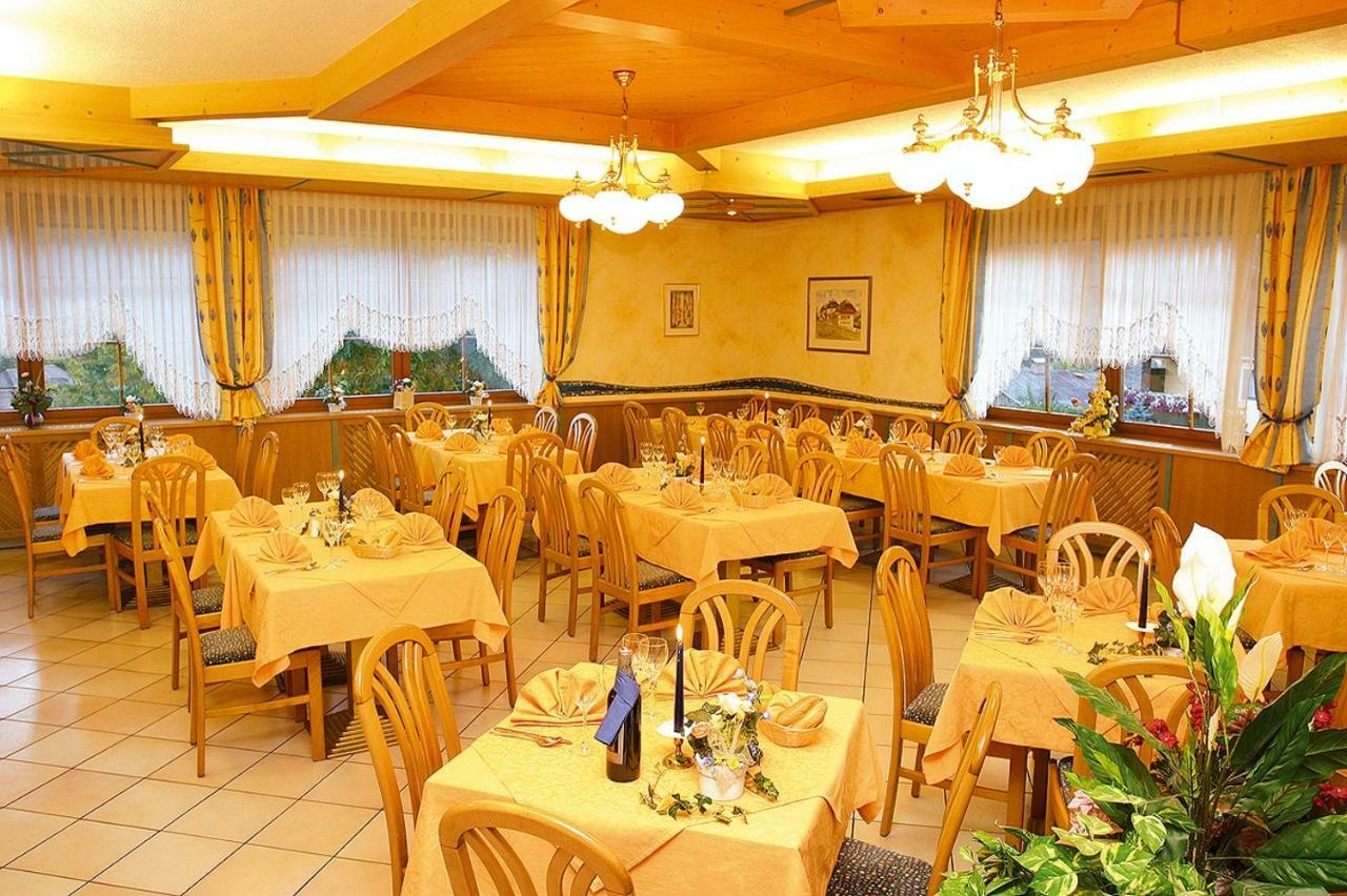 Gasthof-Hotel Winkler Mühldorf エクステリア 写真